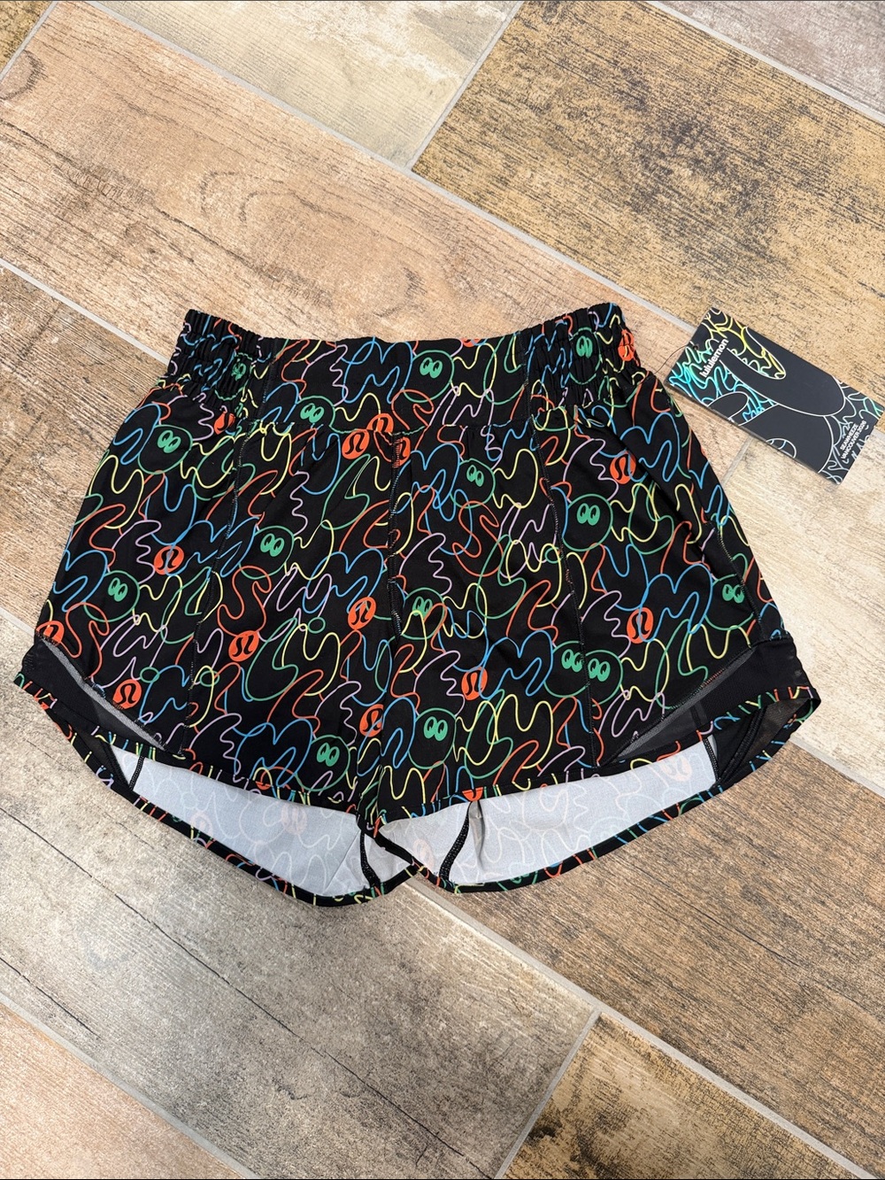 NWT Lululemon 2026 Seawheeze 4" Hotty Hot Shorts Size 4